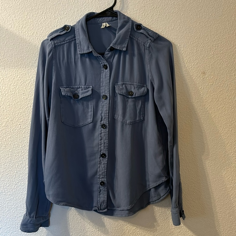 Mudd button down top size small